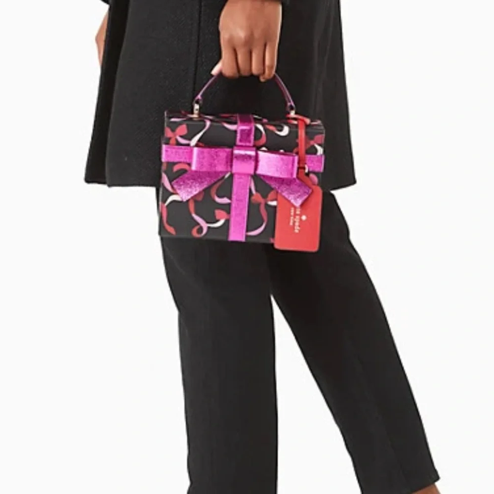 New Kate Spade wrapping party gift box crossbody - Picture 2 of 16